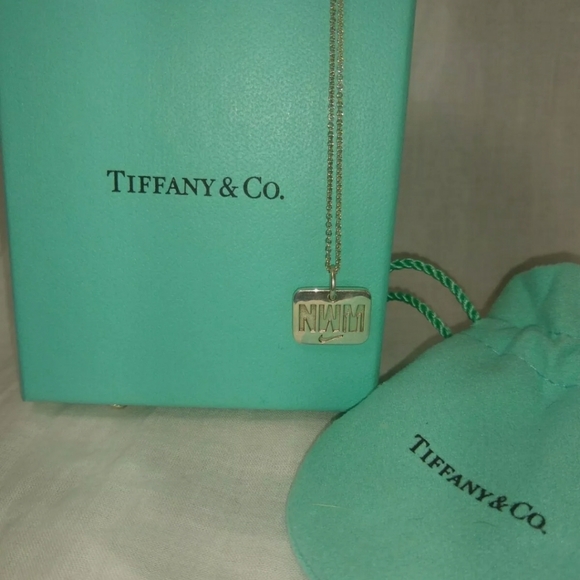 nike women's marathon tiffany necklace